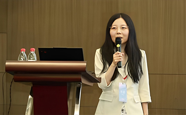 科研路上绽放“铿锵玫瑰”-社科在线